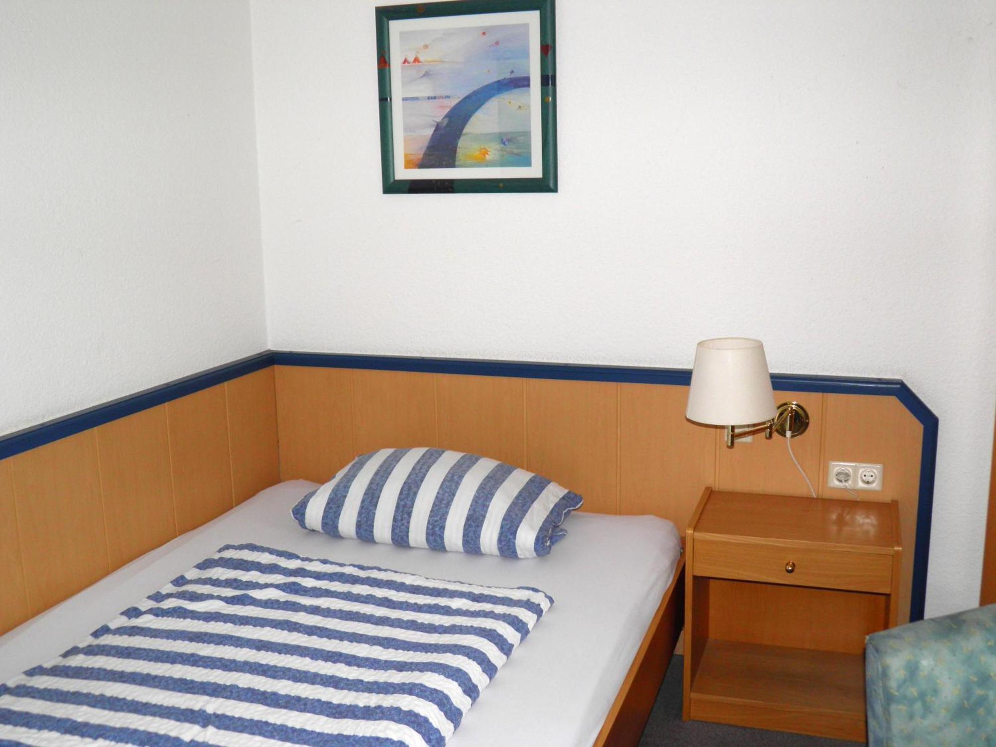 Hotel Boelke วุนสตอร์ฟ ภายนอก รูปภาพ