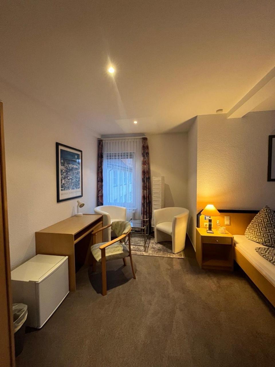 Hotel Boelke วุนสตอร์ฟ ภายนอก รูปภาพ