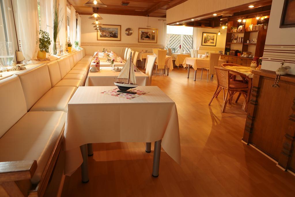 Hotel Boelke วุนสตอร์ฟ ภายนอก รูปภาพ